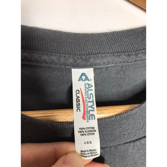 Brad Paisley World Tour Concert Alcohol T-Shirt Men's Large Gray Long Sleeve - Picture 3 of 4